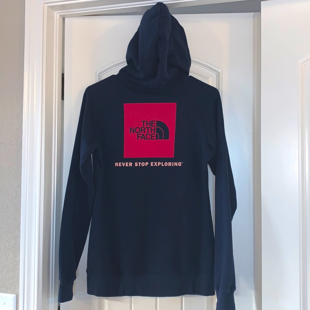 The North Face Women’s Box NSE Pullover Hoodie Sweatshirt Size Small